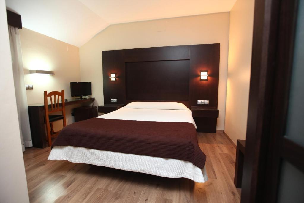 Hotel Anabel บาซา ภายนอก รูปภาพ